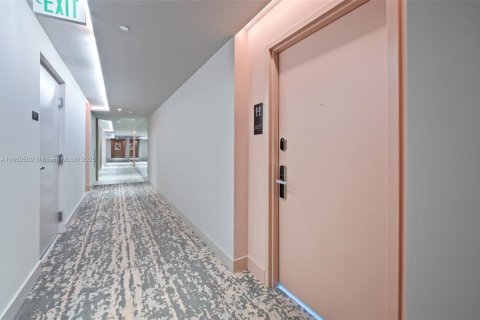 Condo in Hollywood, Florida, 2 bedrooms  № 1764957 - photo 23