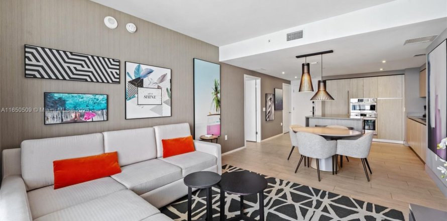 Condominio en Hollywood, Florida, 2 dormitorios № 1764957