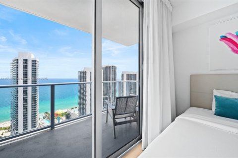 Condo in Hollywood, Florida, 2 bedrooms  № 1764957 - photo 13