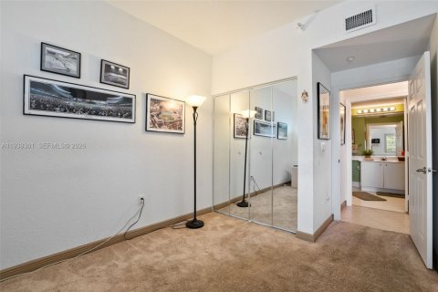 Copropriété à vendre à Tamarac, Floride: 2 chambres, 140.1 m2 № 1997598 - photo 15