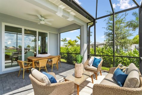 House in Lakewood Ranch, Florida 2 bedrooms, 133.22 sq.m. № 1624679 - photo 14