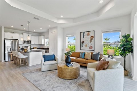 House in Lakewood Ranch, Florida 2 bedrooms, 133.22 sq.m. № 1624679 - photo 4