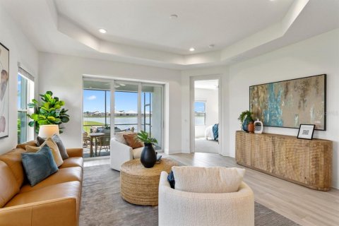 House in Lakewood Ranch, Florida 2 bedrooms, 133.22 sq.m. № 1624679 - photo 11