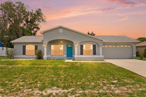 House in Spring Hill, Florida 3 bedrooms, 103.49 sq.m. № 2321597