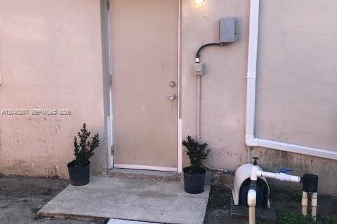 House in Margate, Florida 22.3 sq.m. № 2086613 - photo 12