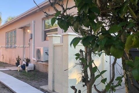 House in Margate, Florida 22.3 sq.m. № 2086613 - photo 13