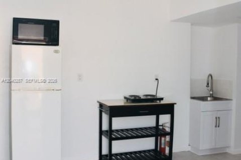 House in Margate, Florida 22.3 sq.m. № 2086613 - photo 5