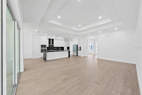 Casa en venta en Brooksville, Florida, 3 dormitorios, 237.92 m2 № 2116047 - foto 21