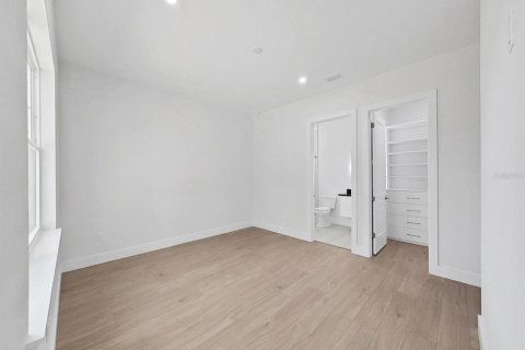 Casa en venta en Brooksville, Florida, 3 dormitorios, 237.92 m2 № 2116047 - foto 30