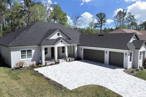Casa en Brooksville, Florida 3 dormitorios, 237.92 m2 № 2116047