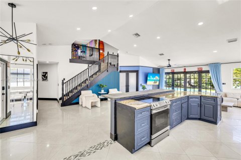 House in Fort Lauderdale, Florida 4 bedrooms, 188.22 sq.m. № 1779159 - photo 12