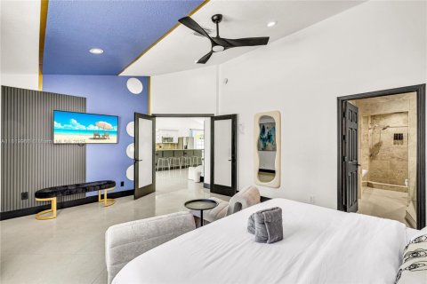 House in Fort Lauderdale, Florida 4 bedrooms, 188.22 sq.m. № 1779159 - photo 24