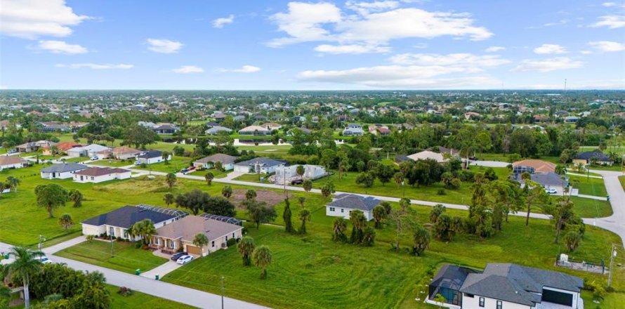Land in Rotonda, Florida № 2164172