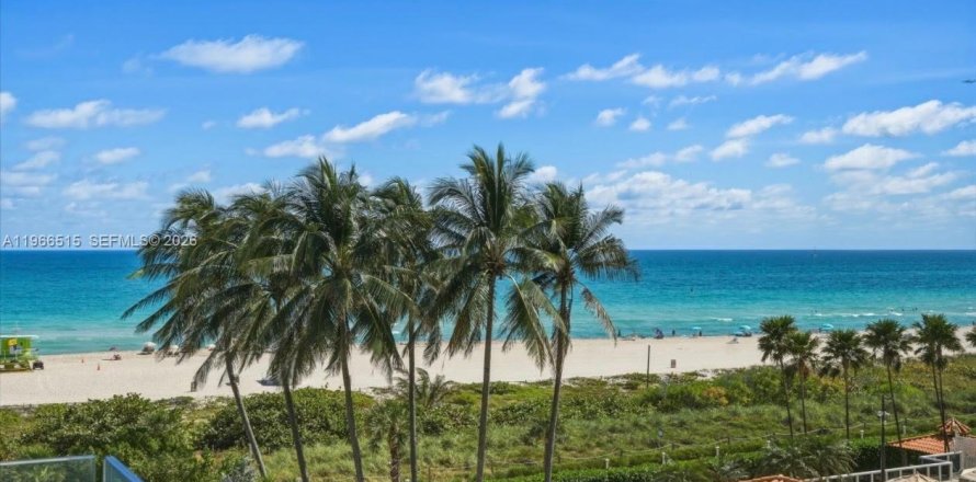 Condo à Miami Beach, Floride, 2 chambres  № 2031625