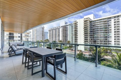 Copropriété à vendre à Miami Beach, Floride: 2 chambres, 126.63 m2 № 2031625 - photo 12