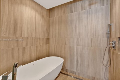 Copropriété à vendre à Miami Beach, Floride: 2 chambres, 126.63 m2 № 2031625 - photo 20