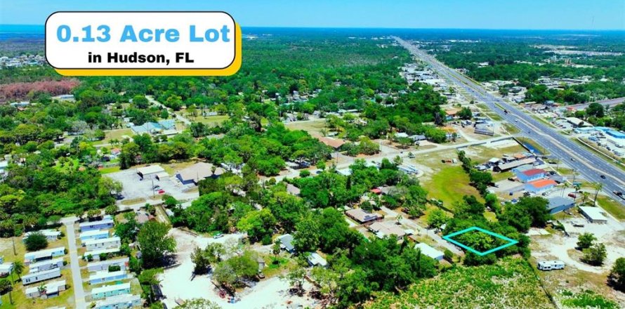 Land in Hudson, Florida № 2162294