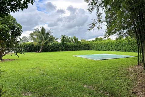 Villa ou maison à louer à Miami, Floride: 4 chambres, 225.1 m2 № 1928226 - photo 5