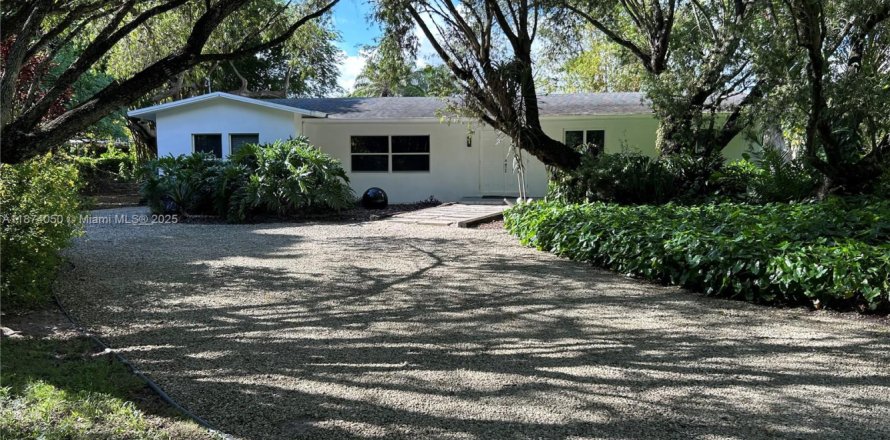 Villa ou maison à Miami, Floride 4 chambres, 225.1 m2 № 1928226