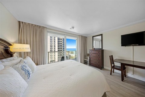 Condo in Sunny Isles Beach, Florida  № 1748986 - photo 30