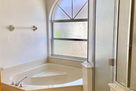 Villa ou maison à louer à Orlando, Floride: 3 chambres, 130.71 m2 № 1675137 - photo 12