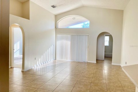 Villa ou maison à louer à Orlando, Floride: 3 chambres, 130.71 m2 № 1675137 - photo 4