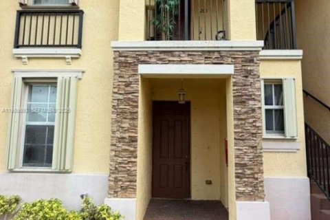 Copropriété à louer à Homestead, Floride: 3 chambres, 98.66 m2 № 1997668 - photo 2