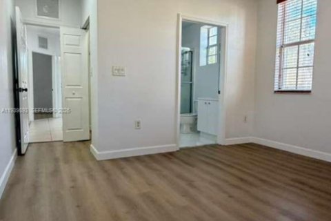 Copropriété à louer à Homestead, Floride: 3 chambres, 98.66 m2 № 1997668 - photo 27