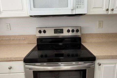 Copropriété à louer à Homestead, Floride: 3 chambres, 98.66 m2 № 1997668 - photo 9