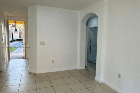 Copropriété à louer à Homestead, Floride: 3 chambres, 98.66 m2 № 1997668 - photo 17