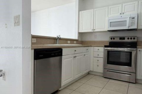 Copropriété à louer à Homestead, Floride: 3 chambres, 98.66 m2 № 1997668 - photo 13