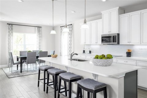 Купить виллу или дом в Тайтусвилл, Флорида 12 комнат, 236.99м2, № 1907875 - фото 3