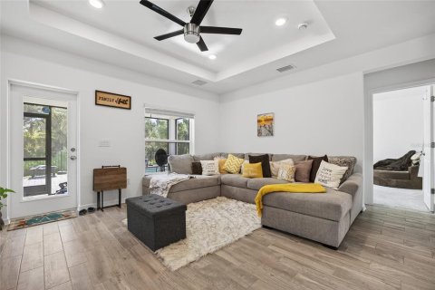 Casa en venta en Port Charlotte, Florida, 3 dormitorios, 150.5 m2 № 1911745 - foto 9