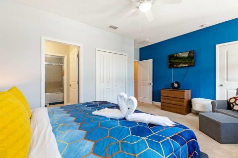 Townhouse in Davenport, Florida 4 bedrooms, 182.09 sq.m. № 2099335 - photo 10