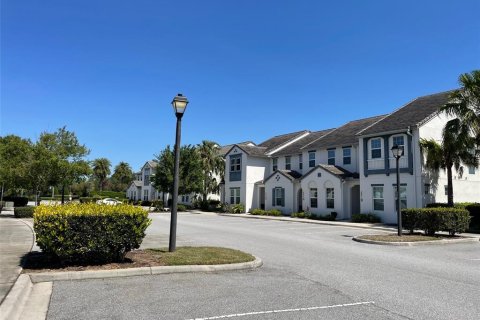 Townhouse in Davenport, Florida 4 bedrooms, 182.09 sq.m. № 2099335 - photo 30
