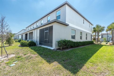 Townhouse in New Port Richey, Florida 2 bedrooms, 143.16 sq.m. № 2103778 - photo 8