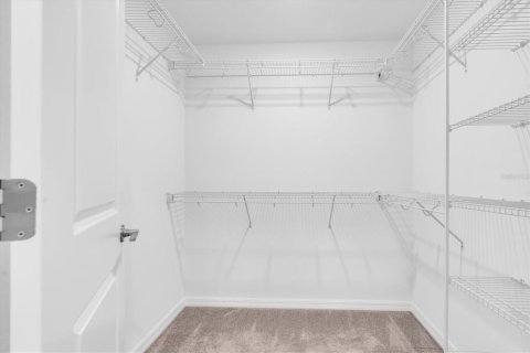 Townhouse in New Port Richey, Florida 2 bedrooms, 143.16 sq.m. № 2103778 - photo 26