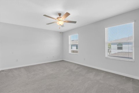 Townhouse in New Port Richey, Florida 2 bedrooms, 143.16 sq.m. № 2103778 - photo 24