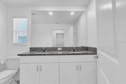 Townhouse in New Port Richey, Florida 2 bedrooms, 143.16 sq.m. № 2103778 - photo 27