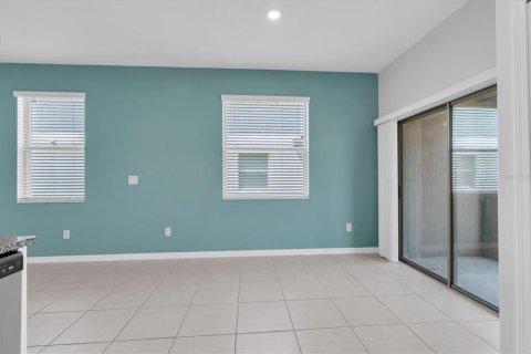 Townhouse in New Port Richey, Florida 2 bedrooms, 143.16 sq.m. № 2103778 - photo 19