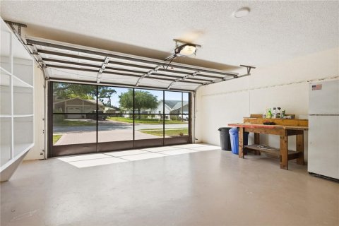 House in New Port Richey, Florida 3 bedrooms, 148.18 sq.m. № 2101128 - photo 19