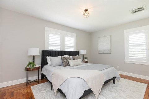 Villa ou maison à louer à Tampa, Floride: 4 chambres, 166.57 m2 № 2388729 - photo 17