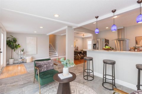 Villa ou maison à louer à Tampa, Floride: 4 chambres, 166.57 m2 № 2388729 - photo 13