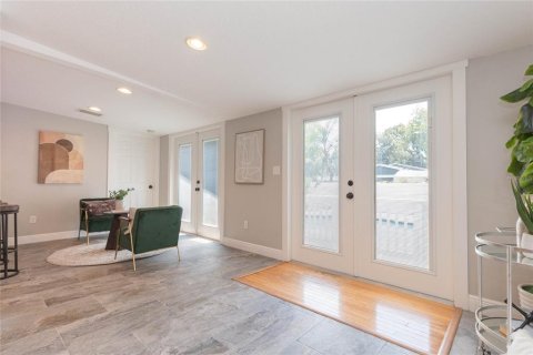 Villa ou maison à louer à Tampa, Floride: 4 chambres, 166.57 m2 № 2388729 - photo 14
