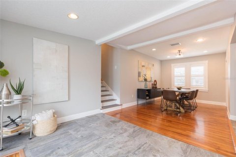 Villa ou maison à louer à Tampa, Floride: 4 chambres, 166.57 m2 № 2388729 - photo 15