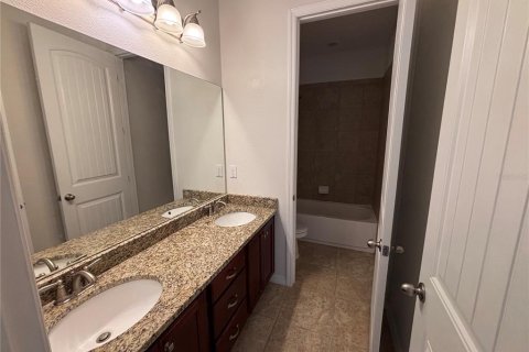 Casa en alquiler en Windermere, Florida, 4 dormitorios, 207.73 m2 № 1812435 - foto 18