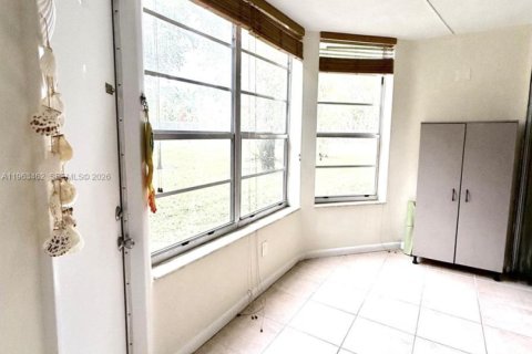 Купить кондоминиум в Майами, Флорида 1 спальня, 83.43м2, № 2025586 - фото 13