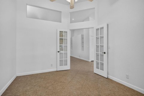 Villa ou maison à vendre à West Palm Beach, Floride: 4 chambres, 191.56 m2 № 2372021 - photo 15
