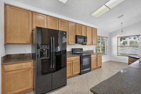 Villa ou maison à vendre à West Palm Beach, Floride: 4 chambres, 191.56 m2 № 2372021 - photo 28