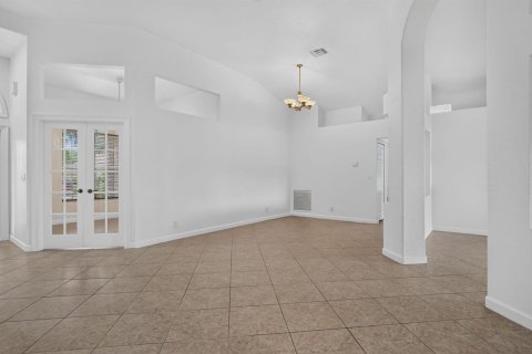Villa ou maison à vendre à West Palm Beach, Floride: 4 chambres, 191.56 m2 № 2372021 - photo 10